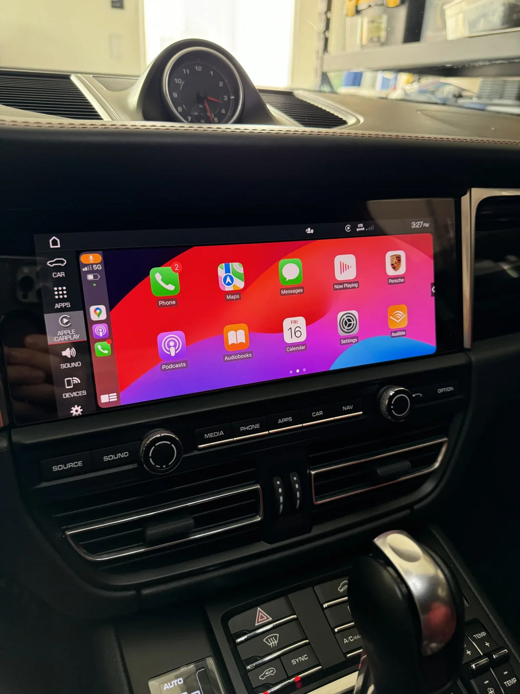 Où activer CarPlay sur ma Porsche dans les Bouches-du-Rhône ?