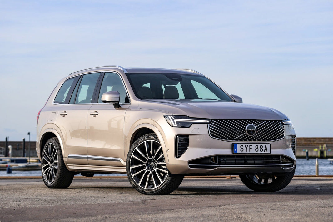 Volvo XC90 2025 : un SUV haut de gamme encore plus technologique et électrifié