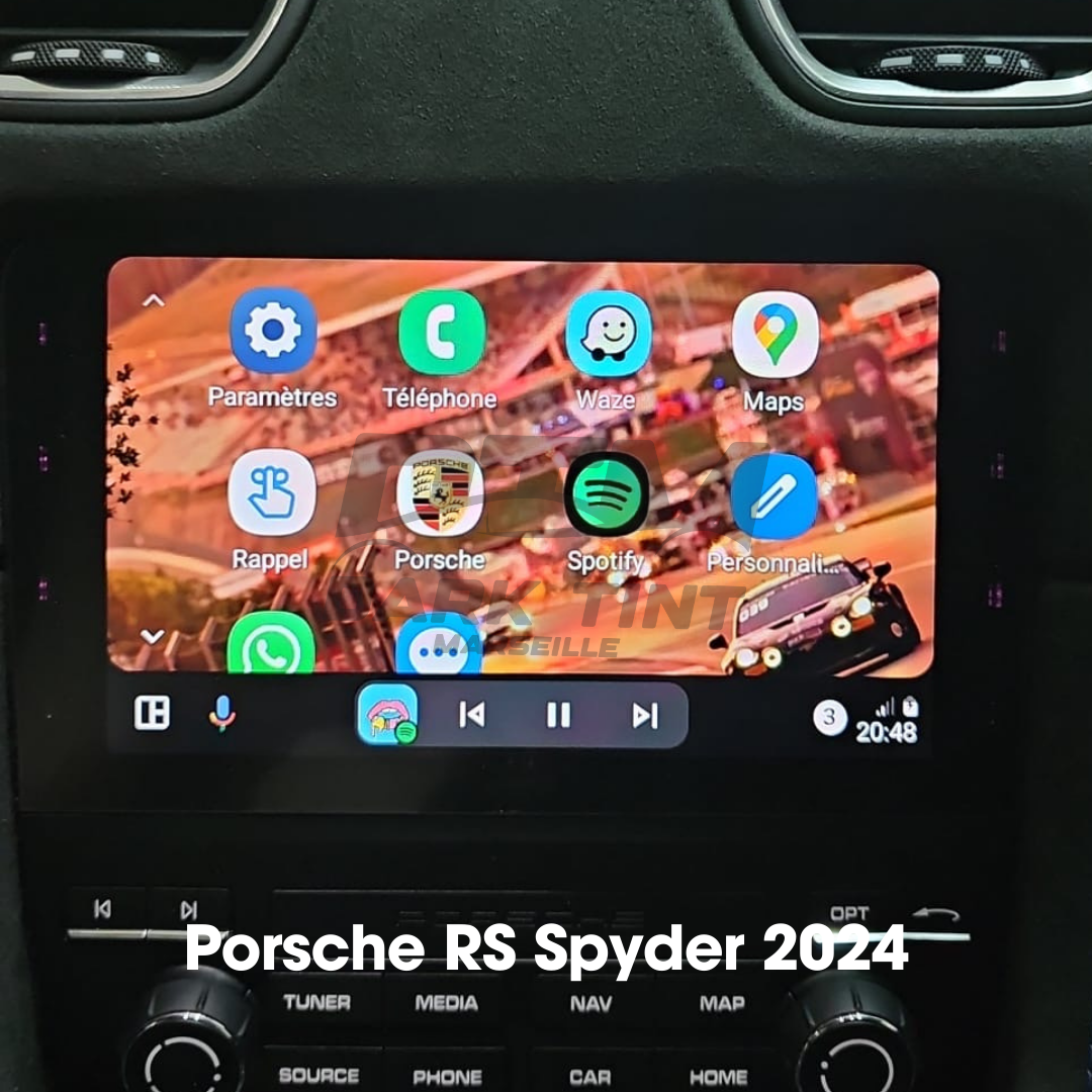CarPlay activé sur écran origine porsche rs spider 2024